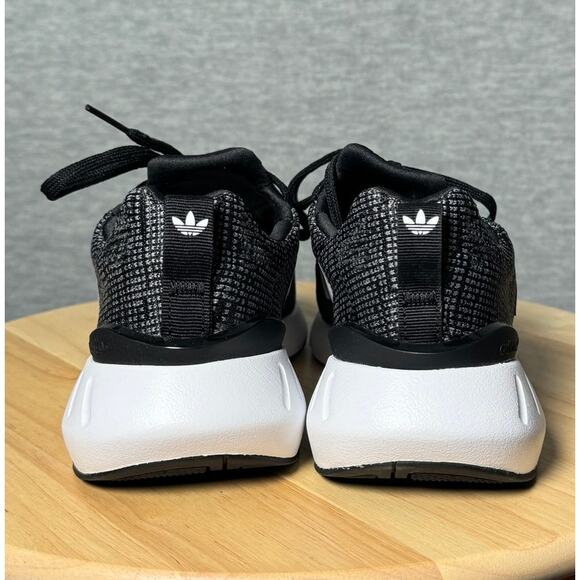 Adidas Kids Unisex Swift Run 22 Jr Size 4.5 School Athletic Casual Streetwear - Picture 4 of 7